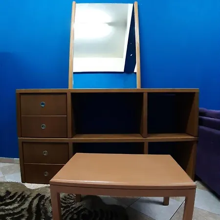 Blu Xylophaghou